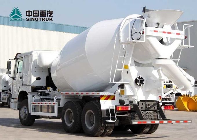 China Loading Brand Sinotruk Factory Sales 8 Cbm 6x4 