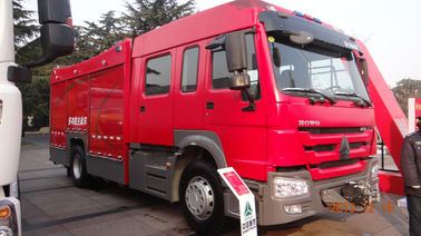 4600mm Wheel Base Rescue Fire Truck , Model Fire Engine Truck With 4 Doors