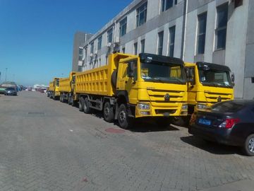 Yellow 12 Wheels 8x4 Dump Truck Heavy Duty 30-40M3 60-70T Load Capacity