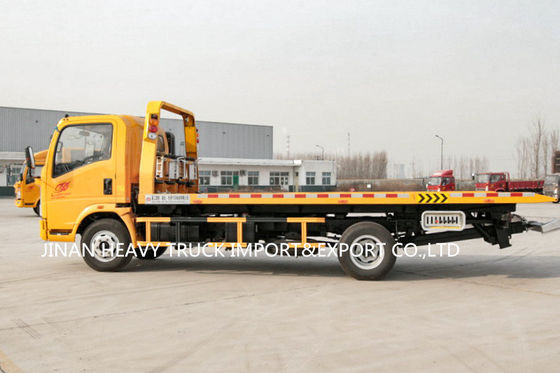 SINOTRUK HOWO Light Duty Flatbed Wrecker Truck 4x2 6 Wheels